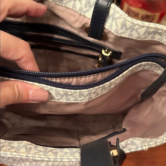 Michael Kors Beige and Black Tote Bag - Picture 10 of 14